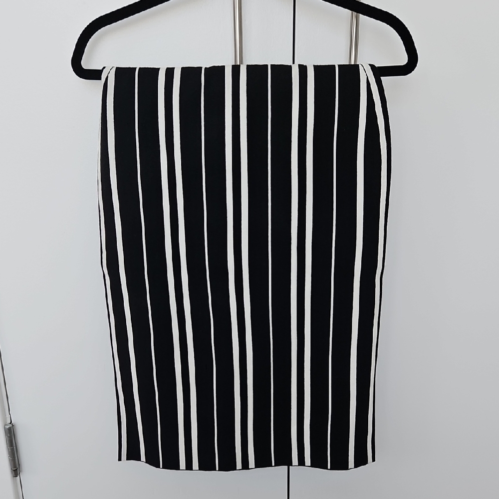NWT Club Monaco Black and White Striped Midi Skirt